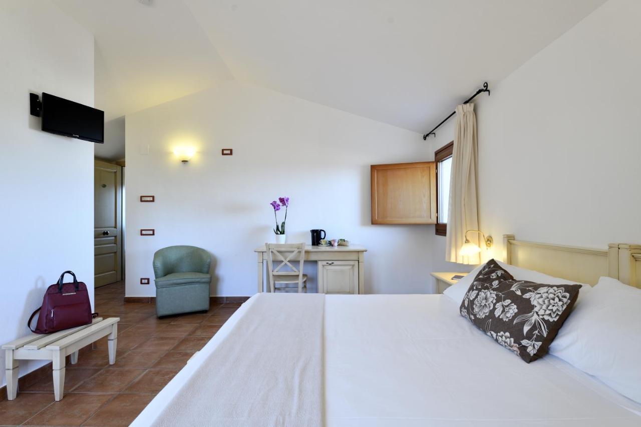 Hotel Marie Claire Lanusei Extérieur photo