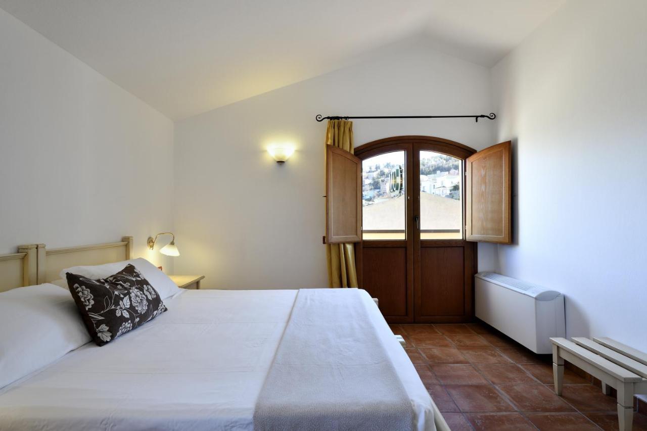 Hotel Marie Claire Lanusei Extérieur photo