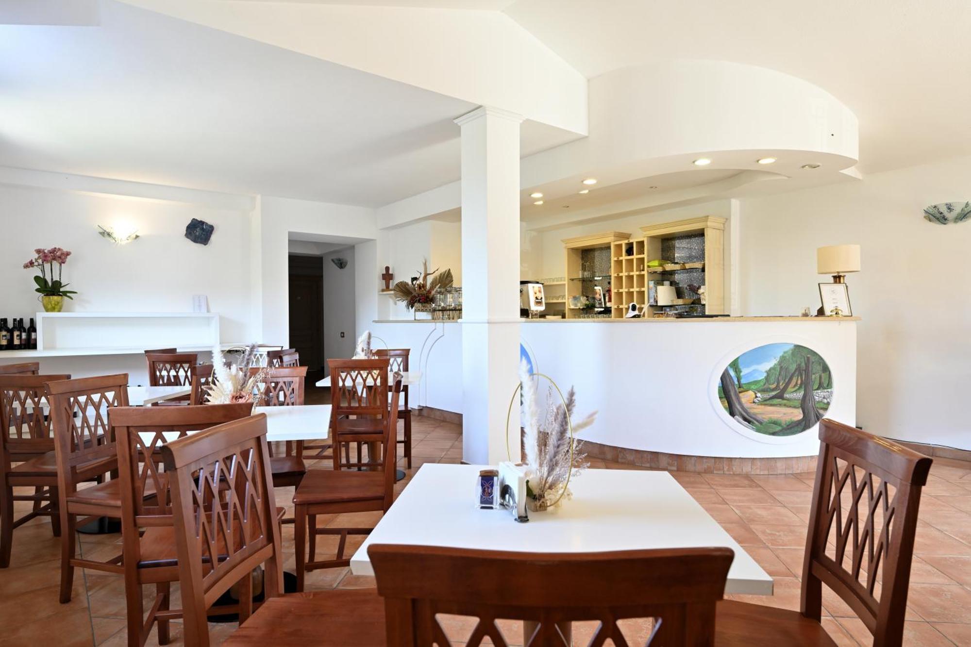 Hotel Marie Claire Lanusei Extérieur photo