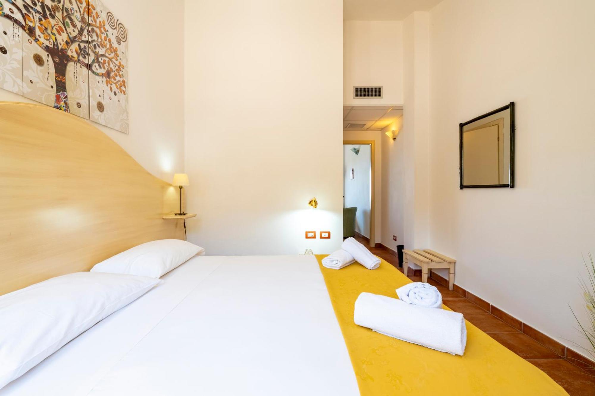 Hotel Marie Claire Lanusei Extérieur photo