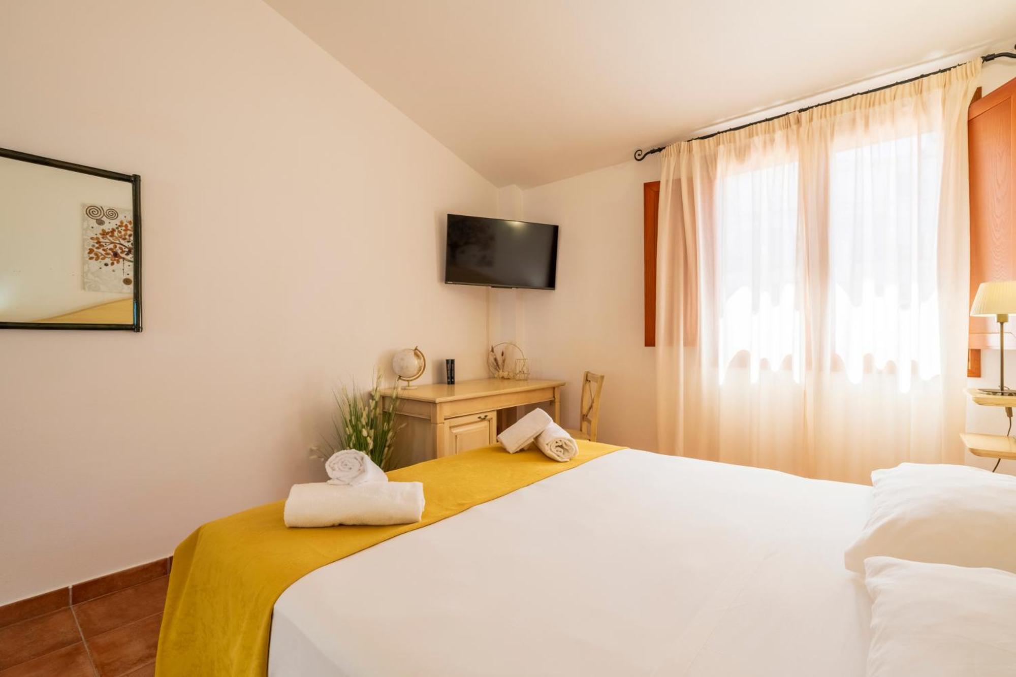 Hotel Marie Claire Lanusei Extérieur photo