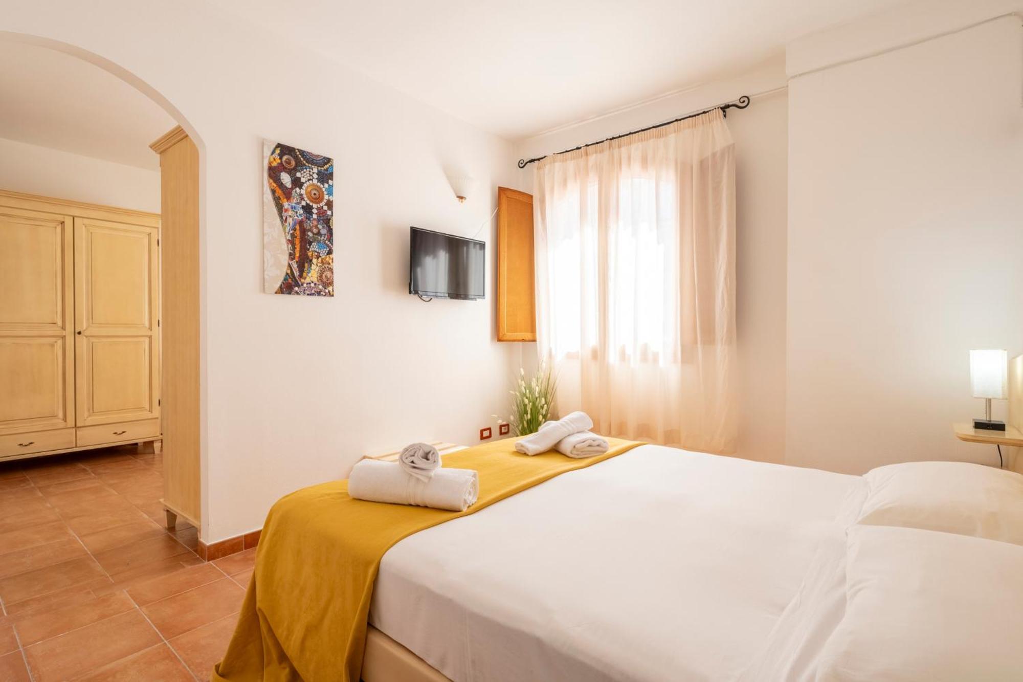 Hotel Marie Claire Lanusei Extérieur photo